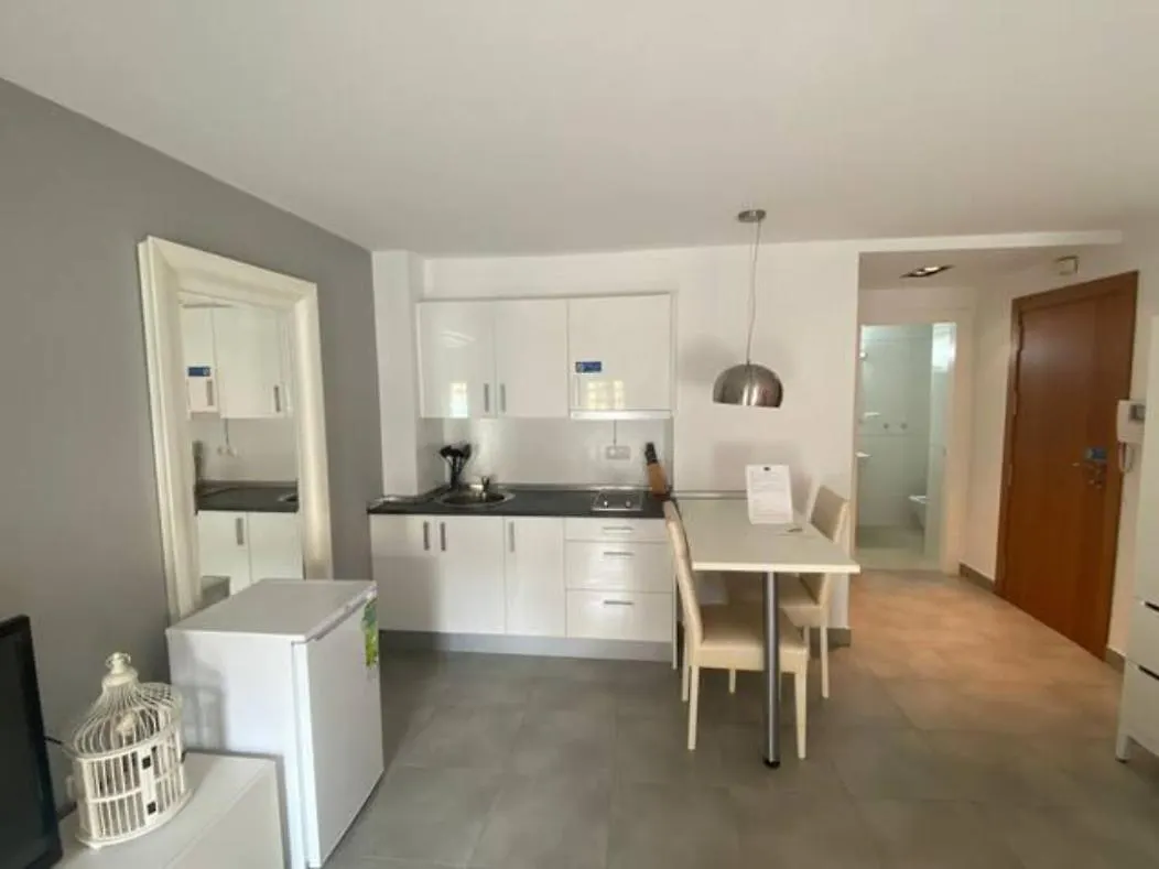Malaga Andes 4 Beach Appartamento 0*,